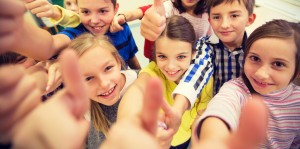 children-thumbs-up
