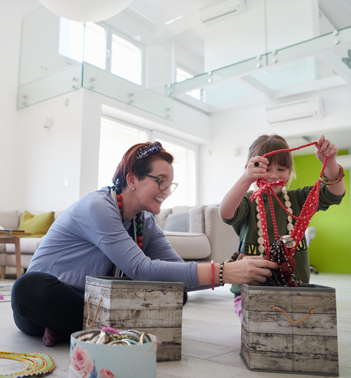 Play Therapist with little girl